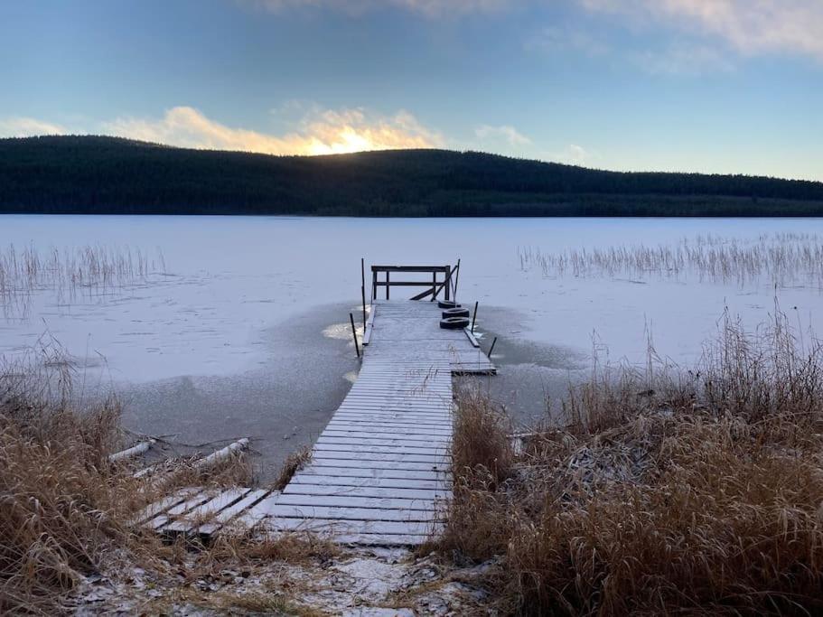 Lakeside Wilderness Cabin Jokkmokk Zewnętrze zdjęcie