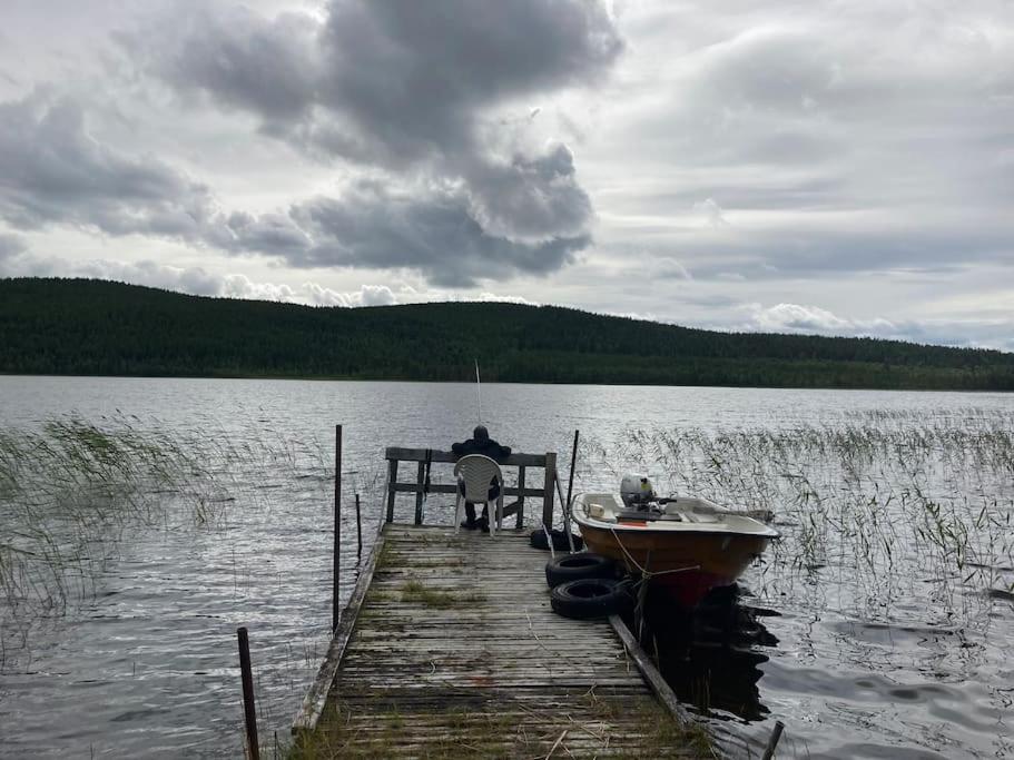 Lakeside Wilderness Cabin Jokkmokk Zewnętrze zdjęcie